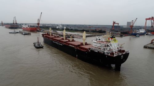 揚(yáng)子江交付保加利亞Navibulgar首制31800載重噸大湖型散貨船，展現(xiàn)高端船舶制造實(shí)力